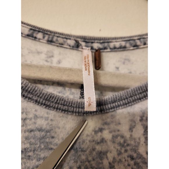 Free People lightweight sheer tee women small - Picture 5 of 5